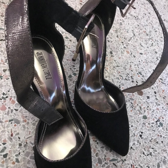 SEXY HIGH HEELS - Picture 1 of 3